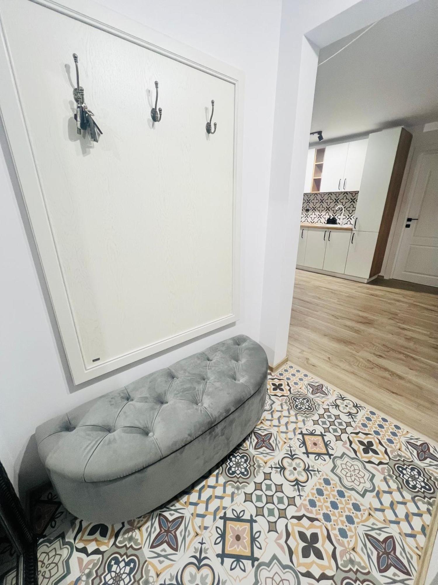 Apartament Orizont ซูชาวา ภายนอก รูปภาพ